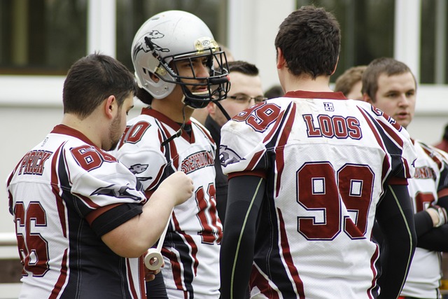 东体：河南球迷反思心态有点飘，俱乐部人士提到“大热必死”