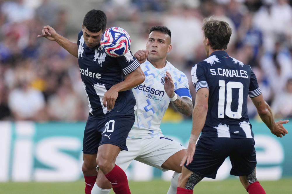 热刺主场迎战布伦特福德，渴望终结5轮不胜，提升士气，看好主场取胜。