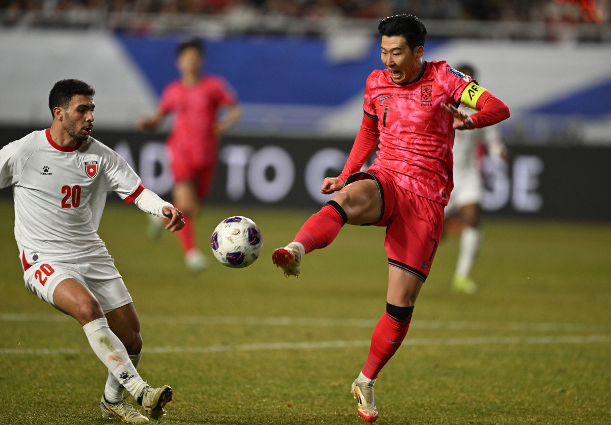 图赫尔：世界杯期间替补球员或待在更衣室，我们有勇气去争冠